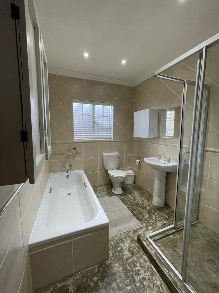 WhatsApp Image 2024 02 21 at 16.02.33 8 768x1024